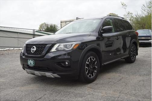 2019 Nissan Pathfinder SL