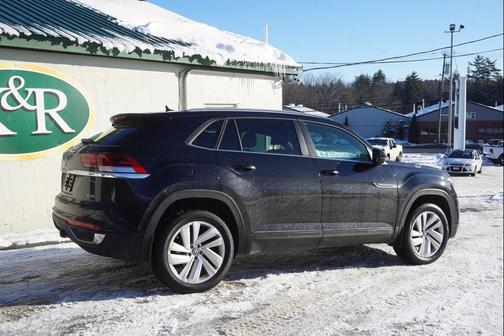 2022 Volkswagen Atlas Cross Sport 3.6L V6 SE w/Technology