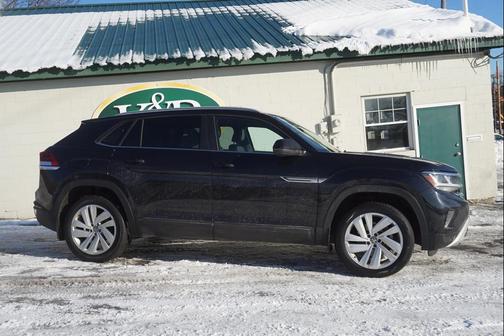 2022 Volkswagen Atlas Cross Sport 3.6L V6 SE w/Technology