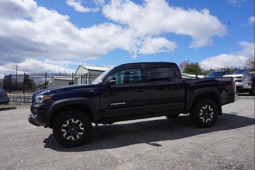 Black 2023 Toyota Tacoma TRD Sport