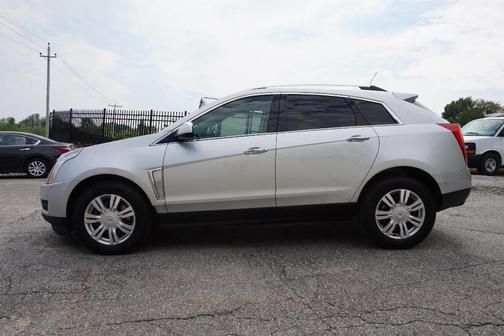 Photo 4 of 23 of 2015 Cadillac SRX Luxury Collection