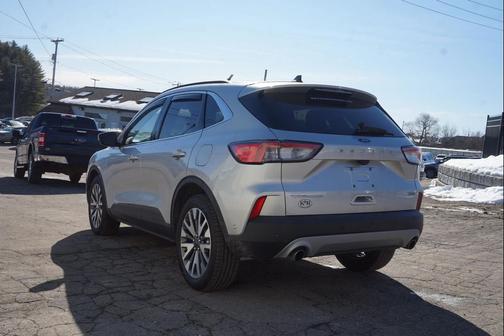 2020 Ford Escape Titanium