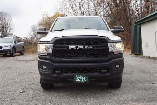 2019 RAM 2500 Tradesman Crew Cab 4x4 6'4' Box