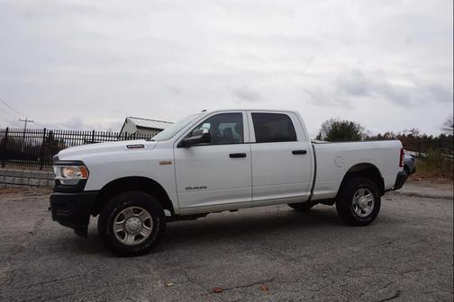 2019 RAM 2500 Tradesman Crew Cab 4x4 6'4' Box