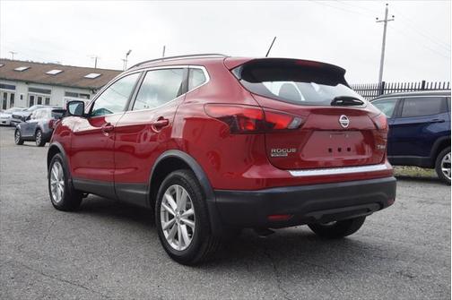 2018 Nissan Rogue Sport SV