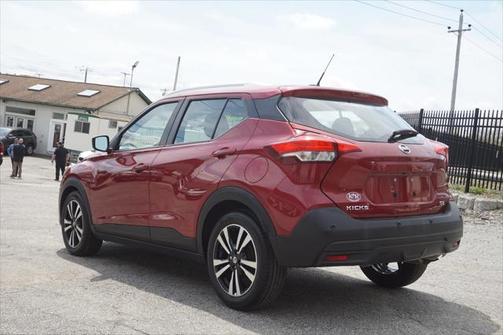 2020 Nissan Kicks SV