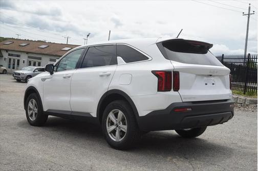 2023 Kia Sorento LX