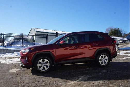 2019 Toyota RAV4 LE