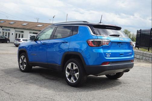 Laser Blue Pearlcoat 2022 Jeep Compass Limited