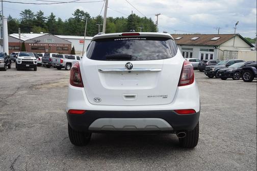 Summit White 2022 Buick Encore Preferred