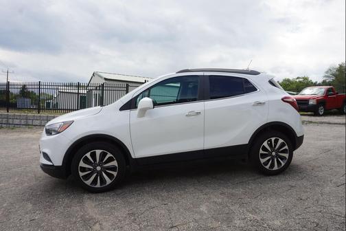 Summit White 2022 Buick Encore Preferred