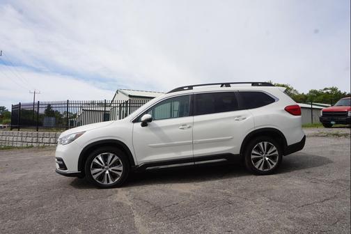 Crystal White Pearl 2021 Subaru Ascent Limited 7-Passenger