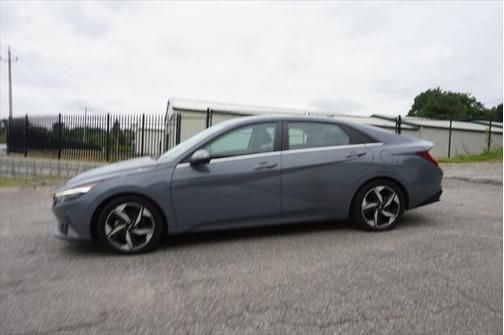 2023 Hyundai ELANTRA Limited