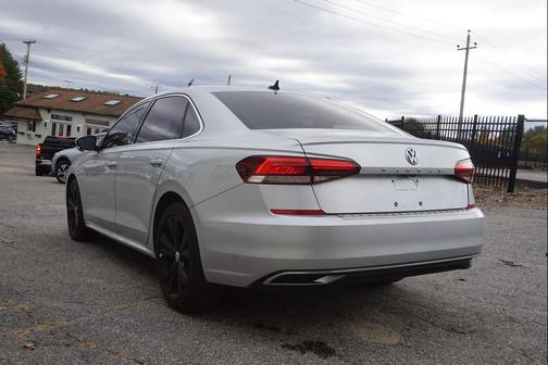 2021 Volkswagen Passat 2.0T SE