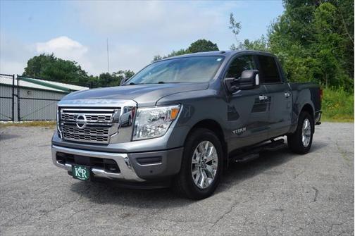 2021 Nissan Titan SV