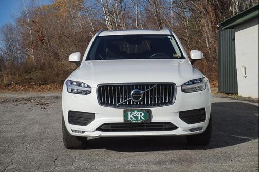 2021 Volvo XC90 T5 Momentum