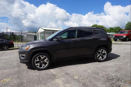 Granite Crystal Metallic Clearcoat 2018 Jeep Compass Limited
