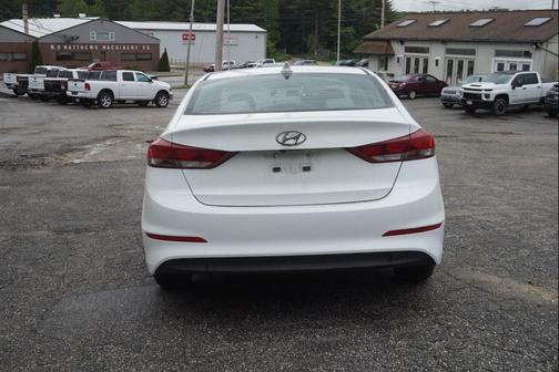 Quartz White Pearl 2017 Hyundai ELANTRA SE