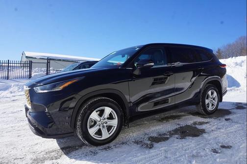 2021 Toyota Highlander LE