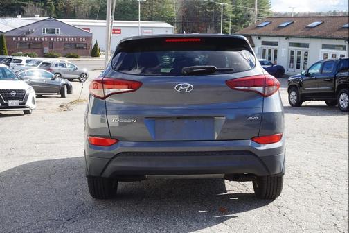2018 Hyundai TUCSON SE