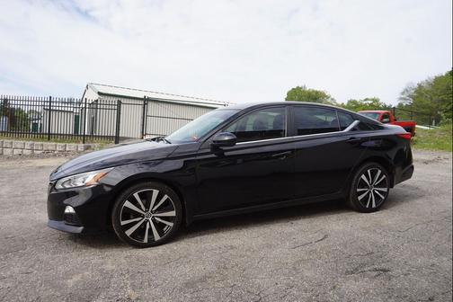Super Black 2021 Nissan Altima SR Intelligent AWD