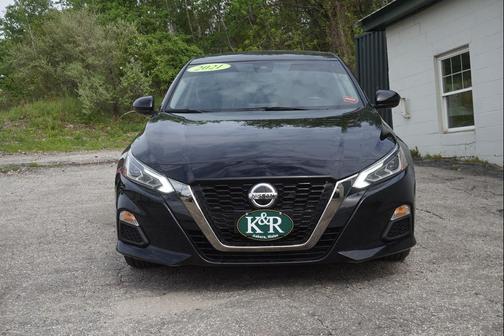 Super Black 2021 Nissan Altima SR Intelligent AWD