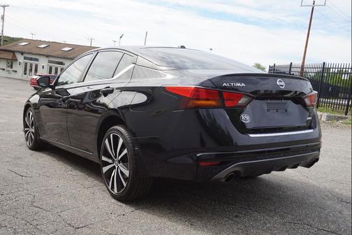 Super Black 2021 Nissan Altima SR Intelligent AWD