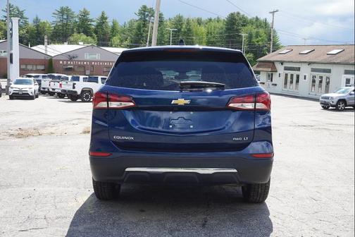Blue Glow Metallic 2022 Chevrolet Equinox 1LT
