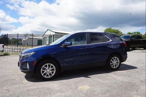 Blue Glow Metallic 2022 Chevrolet Equinox 1LT