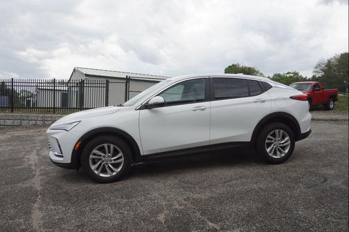 Summit White 2024 Buick Envista Preferred FWD