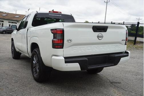 2025 Nissan Frontier SV