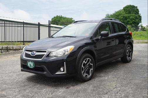 Crystal Black Silica 2017 Subaru Crosstrek 2.0i Premium