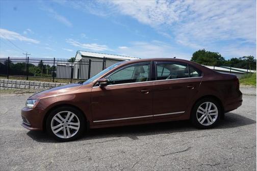 2017 Volkswagen Jetta 1.8T SEL