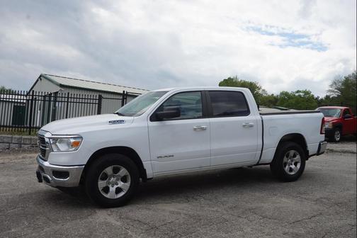 Bright White Clearcoat 2020 RAM 1500 Big Horn/Lone Star