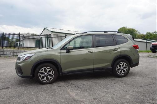 Jasper Green Metallic 2020 Subaru Forester Premium