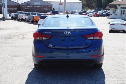 Lakeside Blue 2016 Hyundai ELANTRA SE