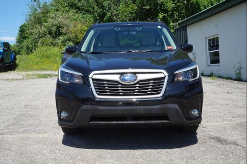 Crystal Black Silica 2021 Subaru Forester Premium