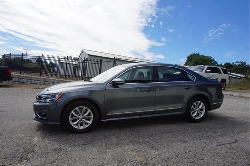 2017 Volkswagen Passat 1.8T S