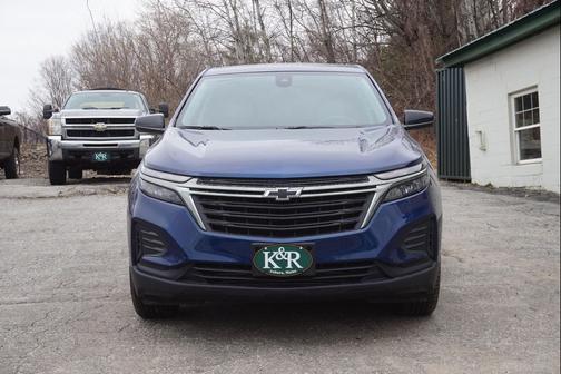 Blue Glow Metallic 2023 Chevrolet Equinox LS