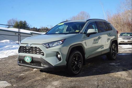 2020 Toyota RAV4 XLE