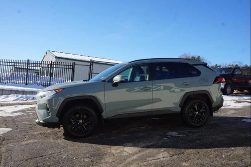 2020 Toyota RAV4 XLE