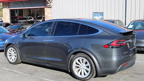 2018 Tesla Model X 75D AWD