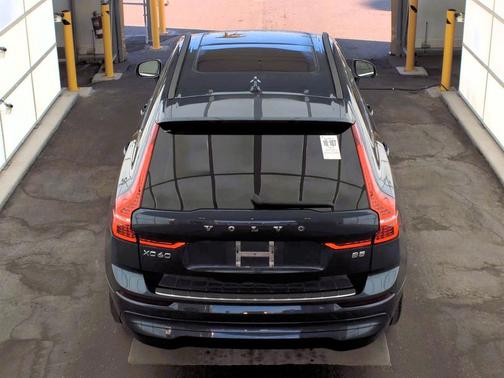 2023 Volvo XC60 B5 Core