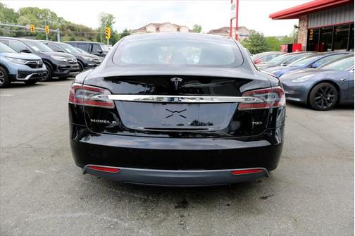 2016 Tesla Model S 70D