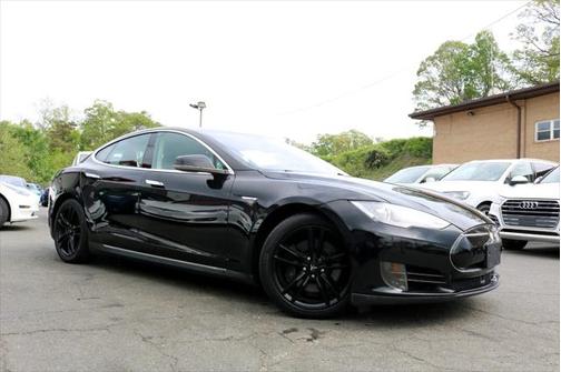 2016 Tesla Model S 70D