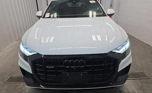 Glacier White Metallic 2021 Audi Q8 55 Premium Plus