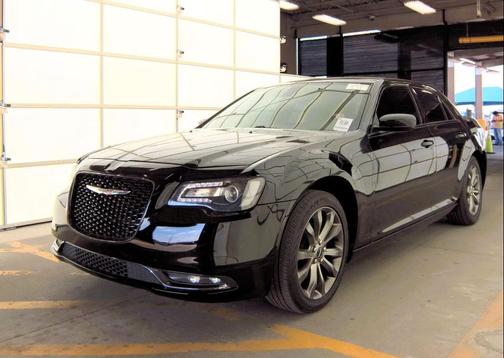 2019 Chrysler 300 S