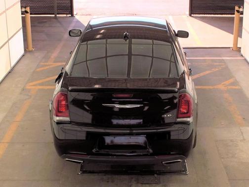 2019 Chrysler 300 S