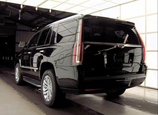 2018 Cadillac Escalade Base