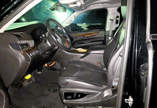 2018 Cadillac Escalade Base